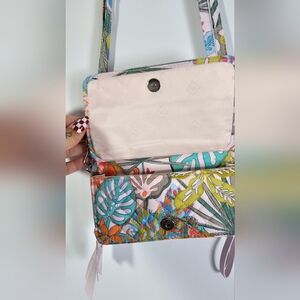 Vera‎ Bradley Colorful Botanical Satchel